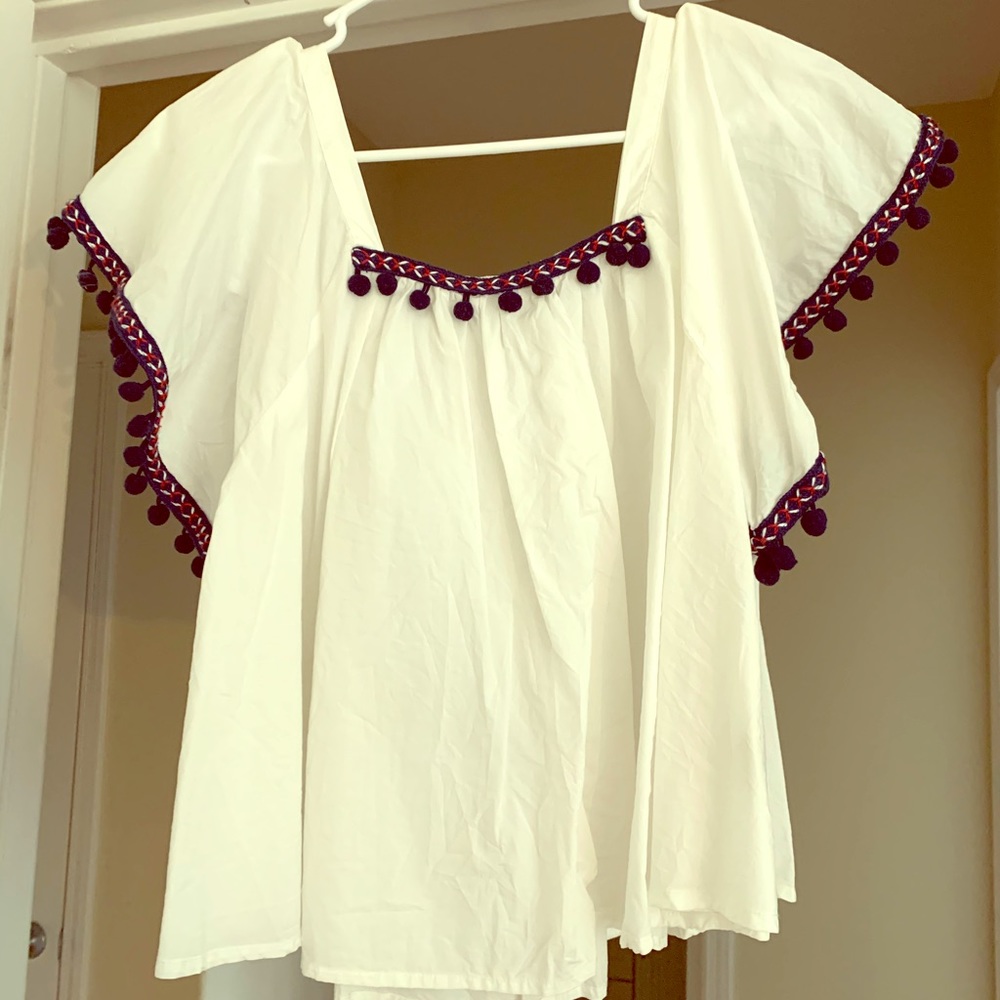 BB Dakota white shirt with blue tassels